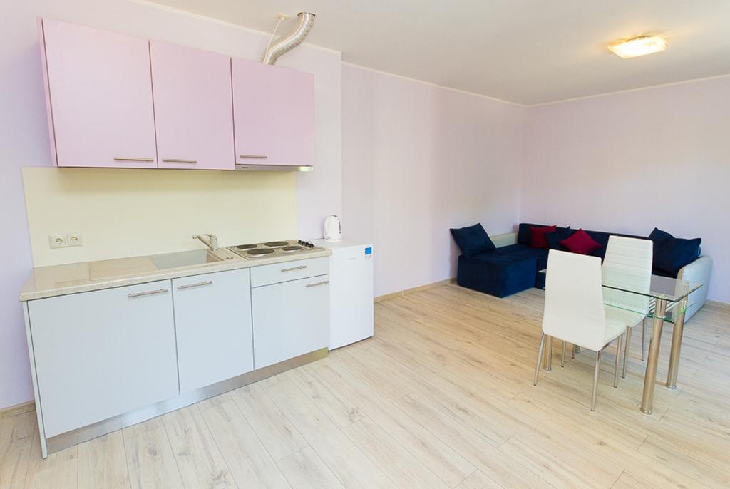 Ecolive Aparthotel ريغا الغرفة الصورة